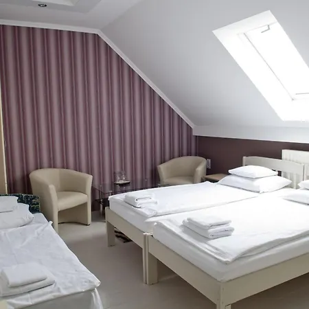 Hotel Kemence Csarda Es Szalloda 3*