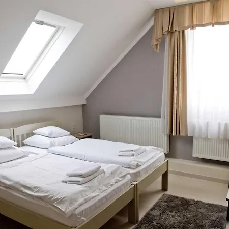 Kemence Csarda Es Szalloda