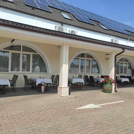 Hotel Kemence Csarda Es Szalloda