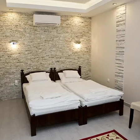 Kemence Csarda Es Szalloda