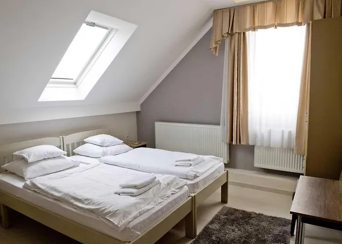 Kemence Csarda Es Szalloda