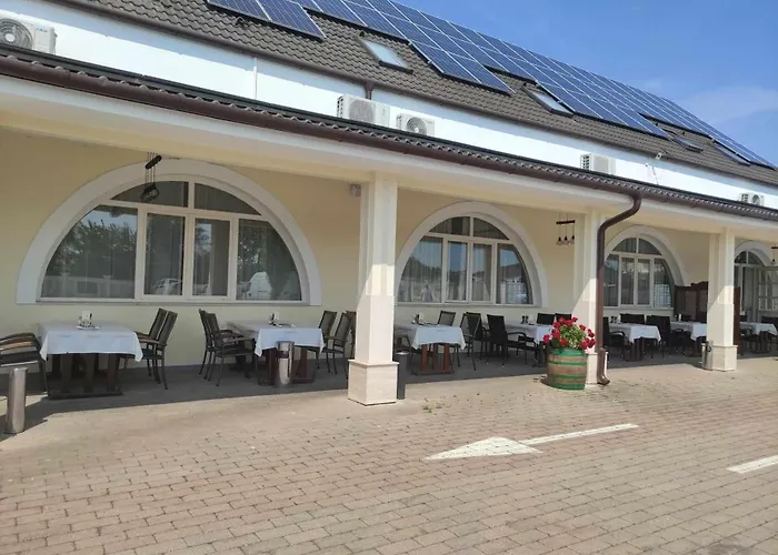 Ξενοδοχείο Kemence Csarda Es Szalloda