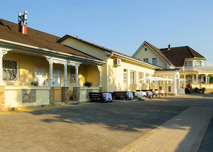 Kemence Csarda Es Szalloda Ξενοδοχείο